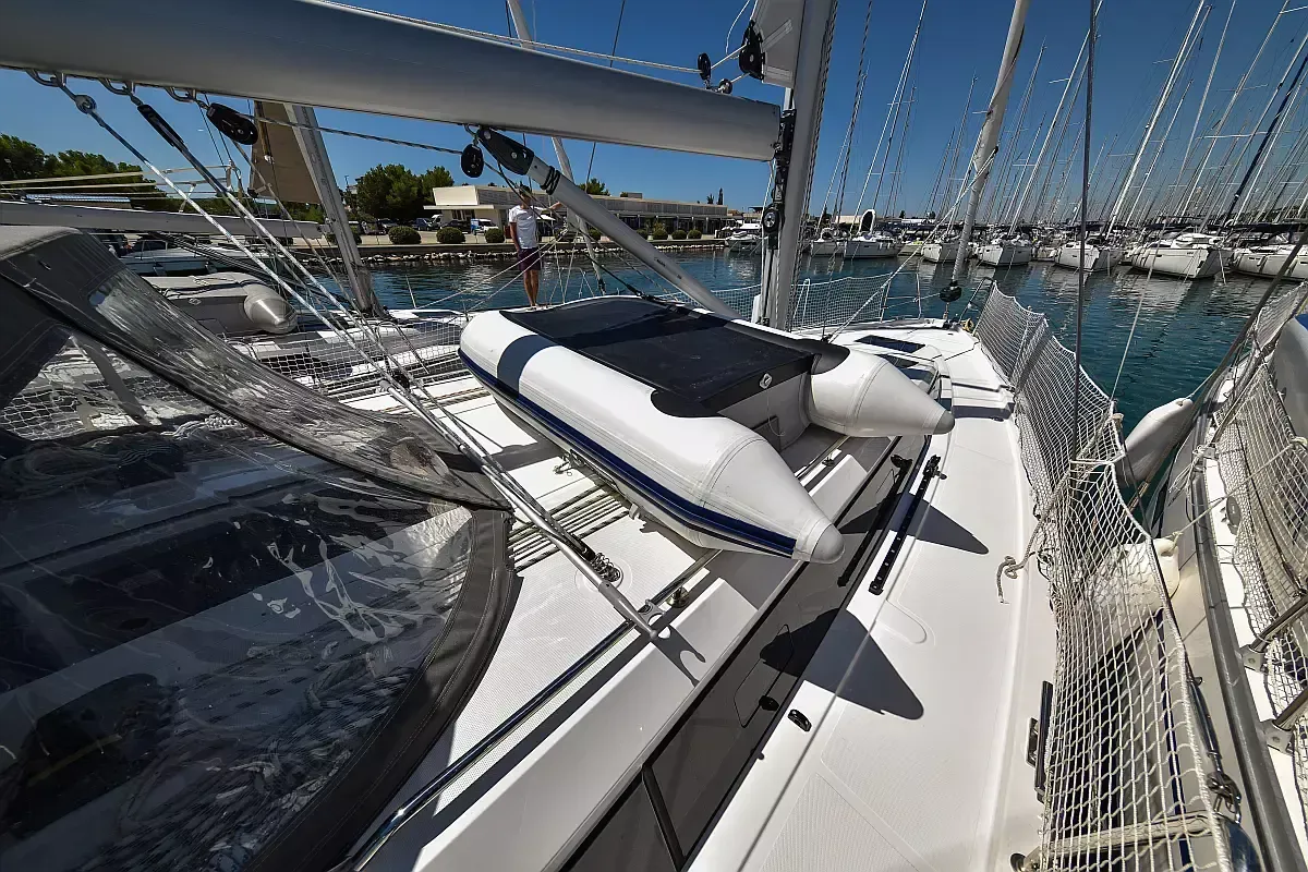 Bavaria C38 | Seka 6