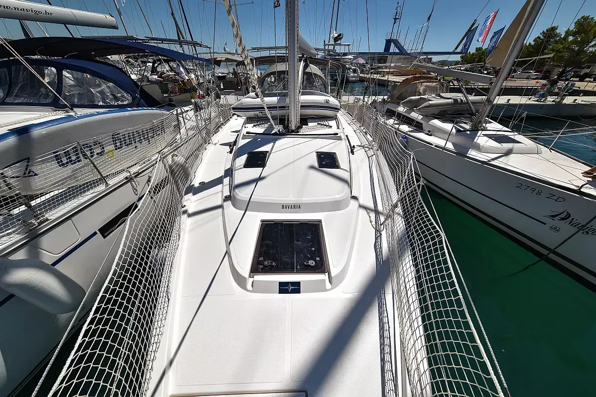 Bavaria C38 | Seka 6