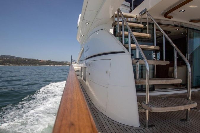 Fairline Squadron 74 | Happy Dream