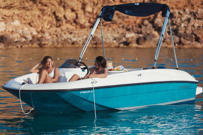 Bayliner Element | Elena