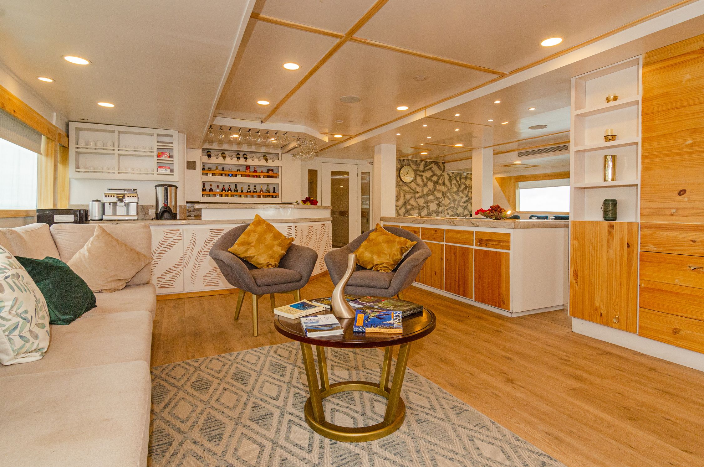 Custom Built Yacht | Domenica