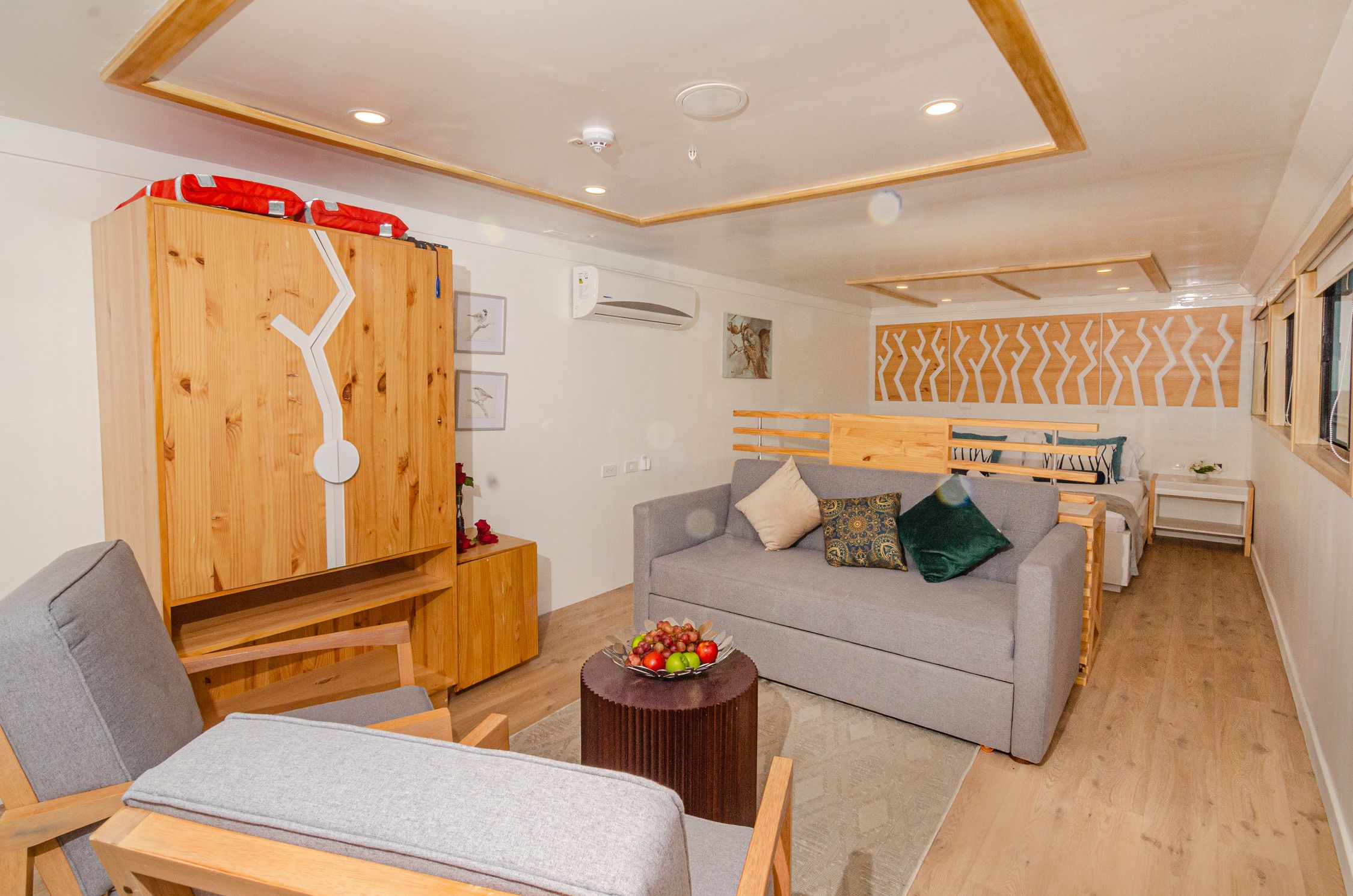 Custom Built Yacht | Domenica