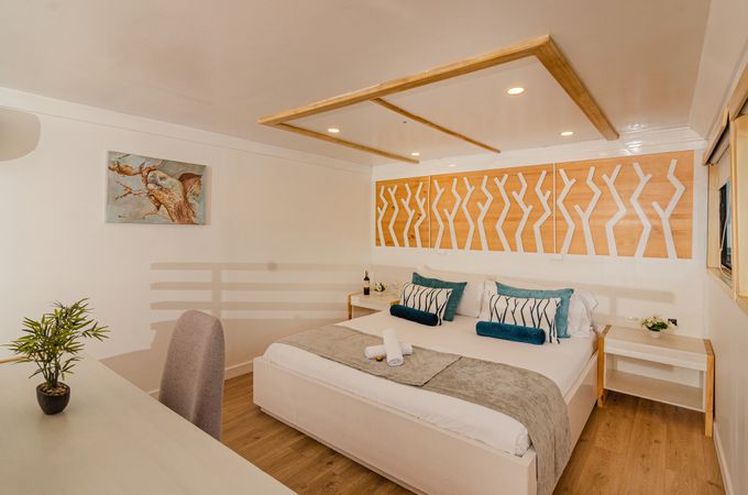 Custom Built Yacht | Domenica