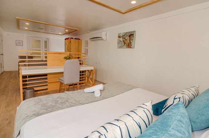 Custom Built Yacht | Domenica