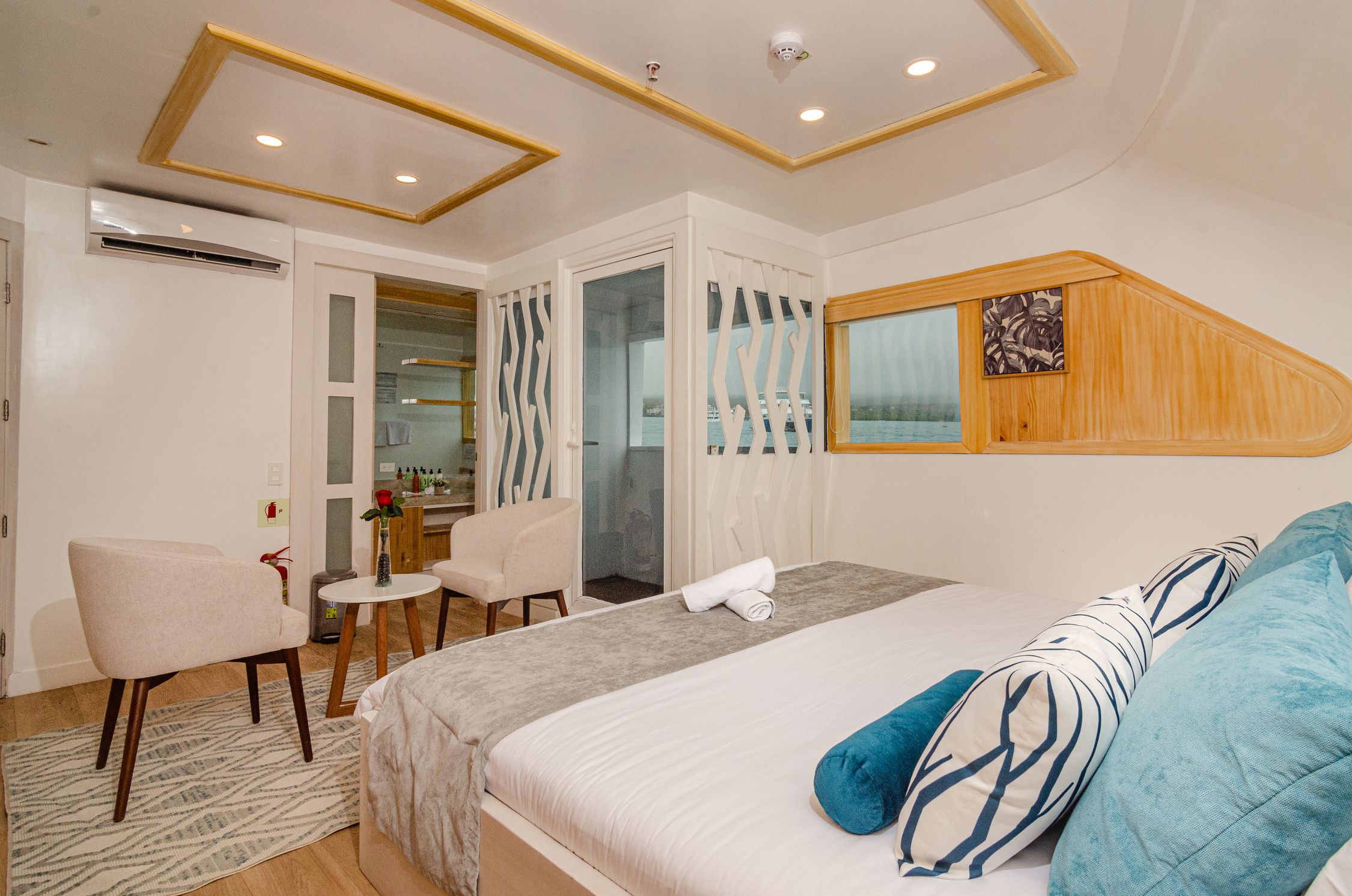 Custom Built Yacht | Domenica