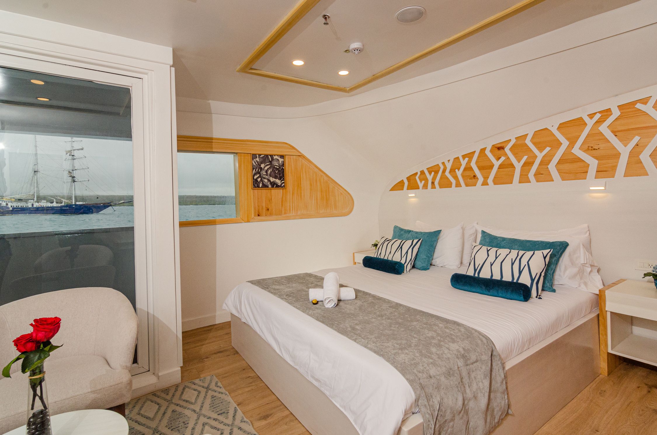 Custom Built Yacht | Domenica