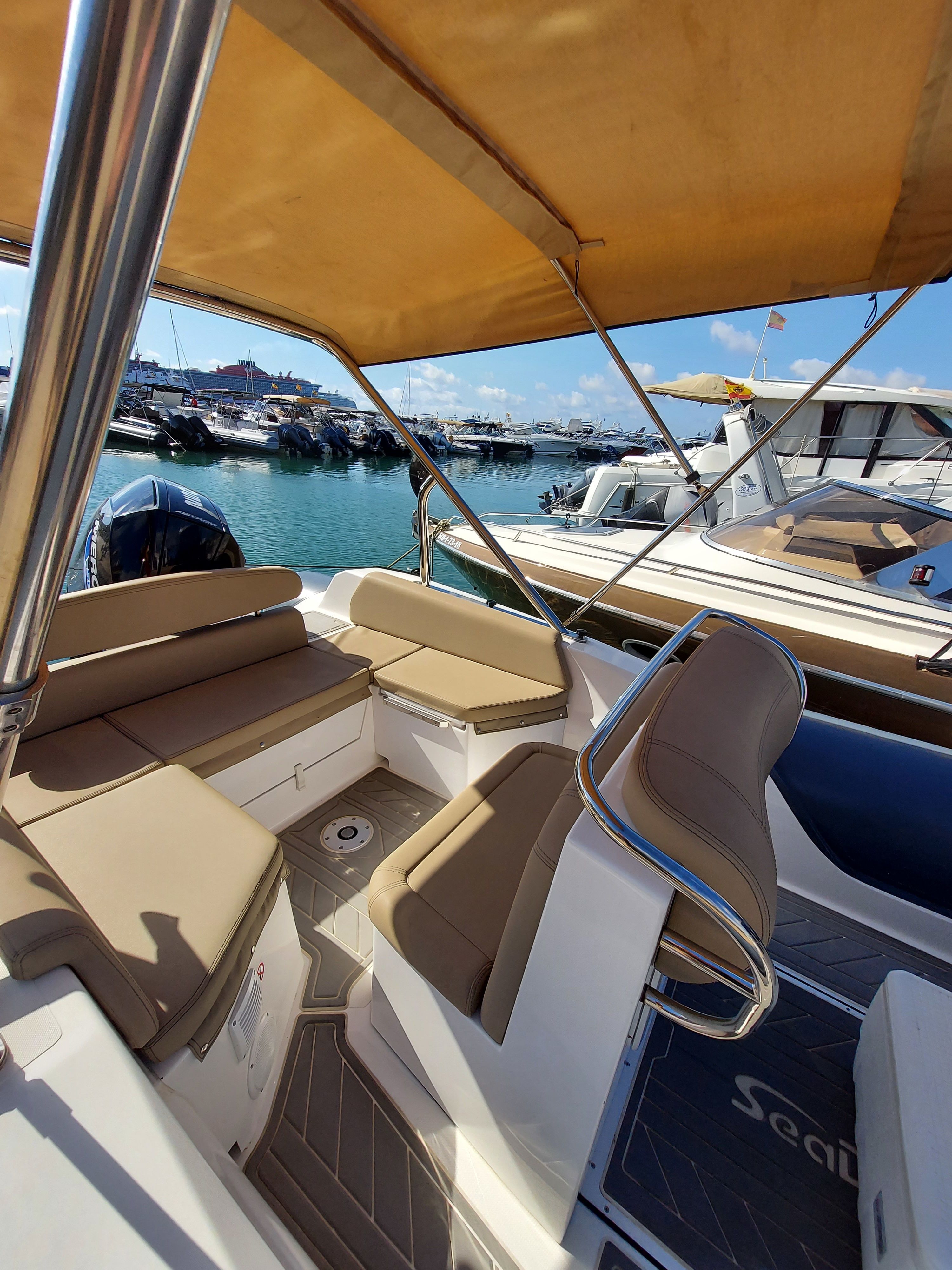 MV Marine 25 | Kona