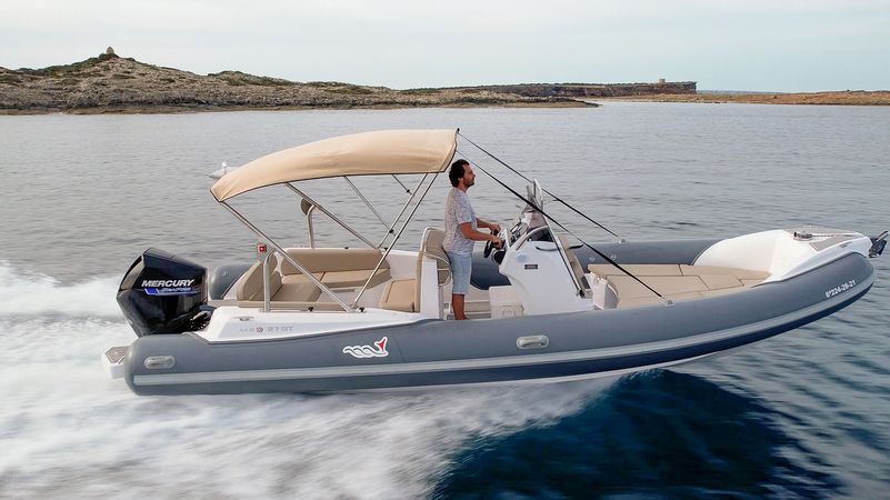 MV Marine 25 | Kona