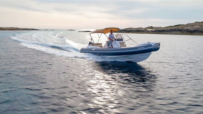 MV Marine 25 | Kona