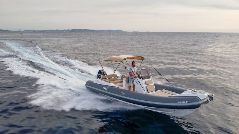 MV Marine 25 | Kona