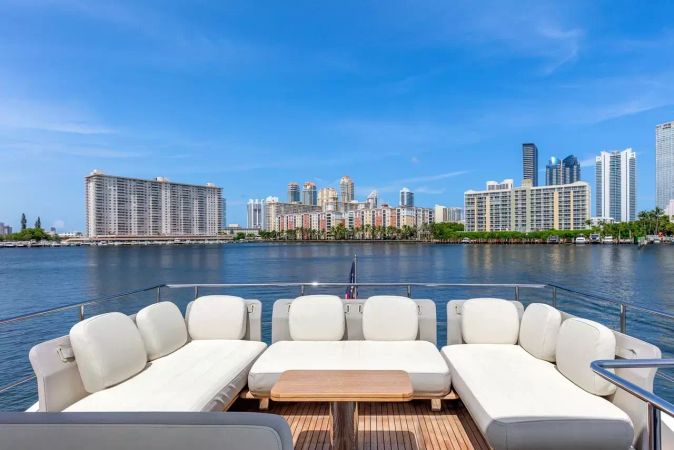 Azimut 66 | Le Grand Bleu