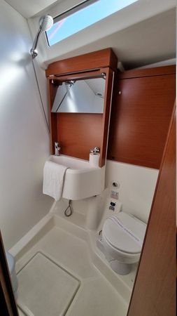Beneteau Oceanis 51.1 | South Point