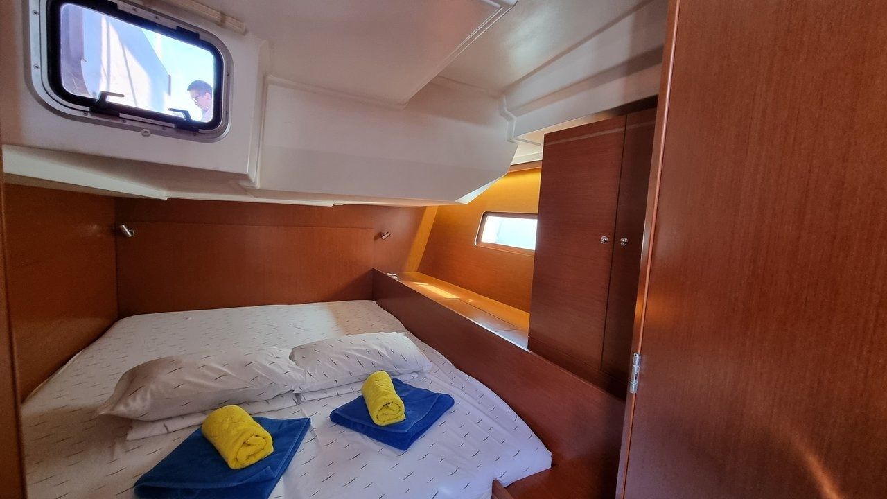 Beneteau Oceanis 51.1 | South Point
