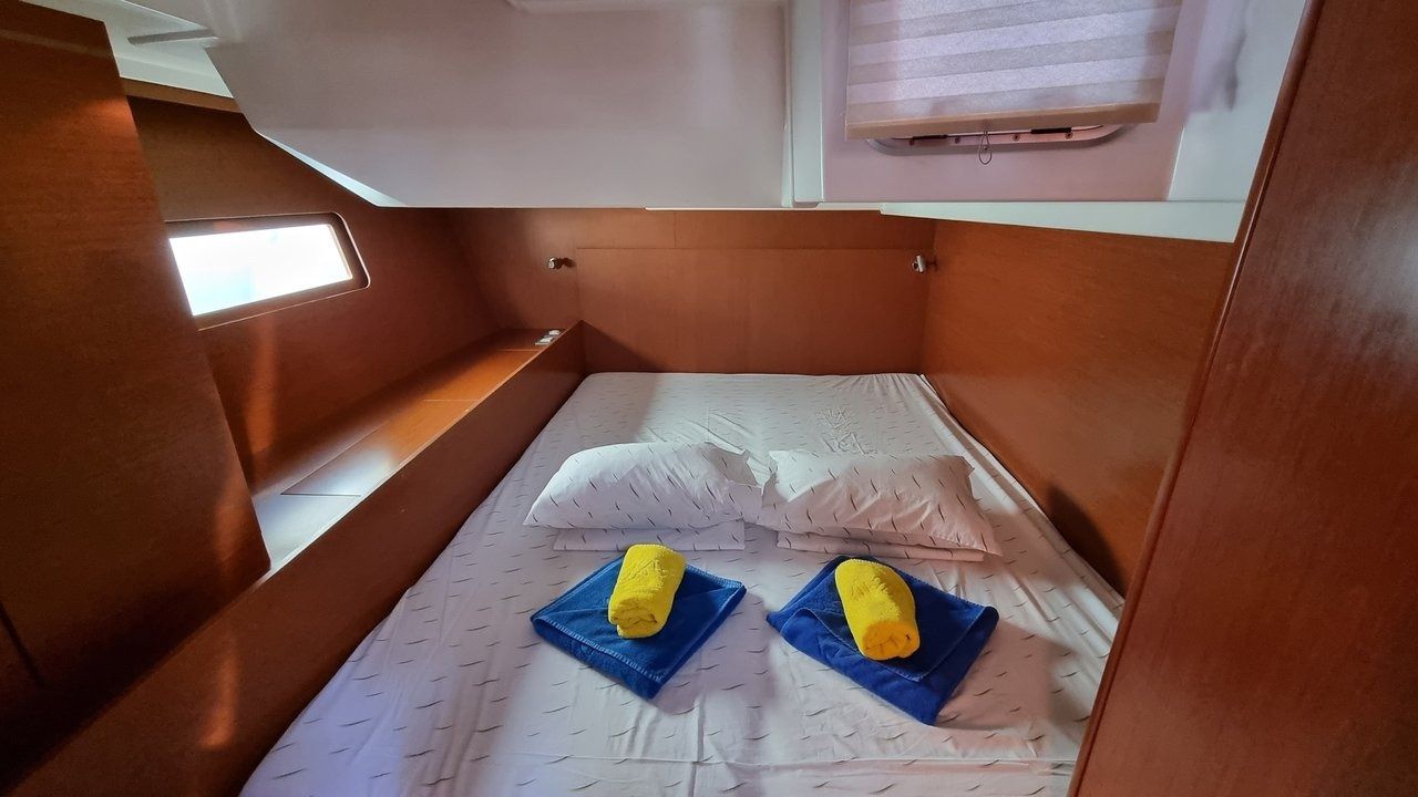 Beneteau Oceanis 51.1 | South Point