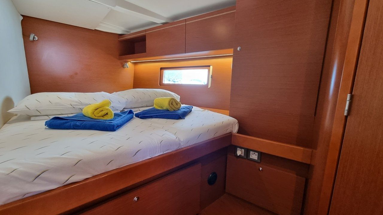 Beneteau Oceanis 51.1 | South Point