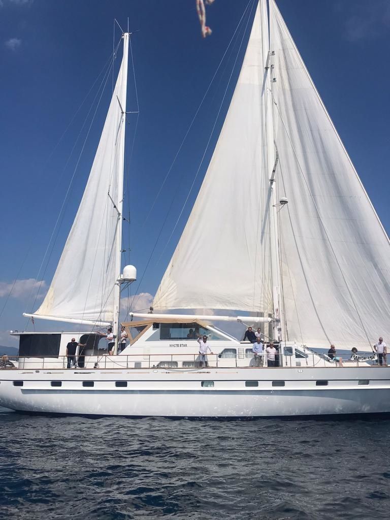 Porsius Motorsailer | White Star