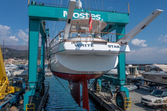 Porsius Motorsailer | White Star