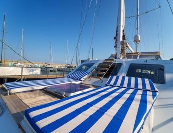 Porsius Motorsailer | White Star