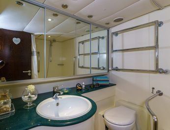 Porsius Motorsailer | White Star