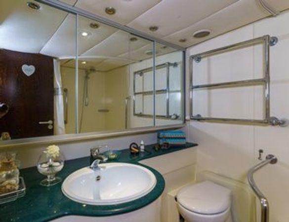 Porsius Motorsailer | White Star