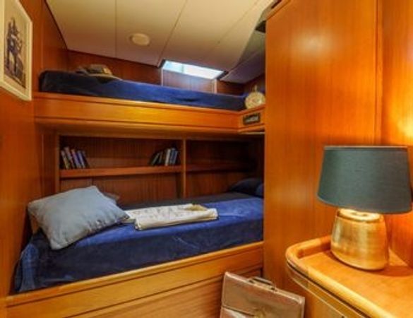 Porsius Motorsailer | White Star