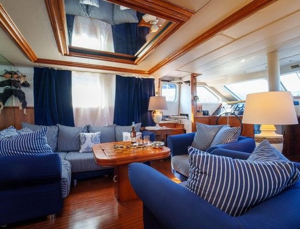 Porsius Motorsailer | White Star