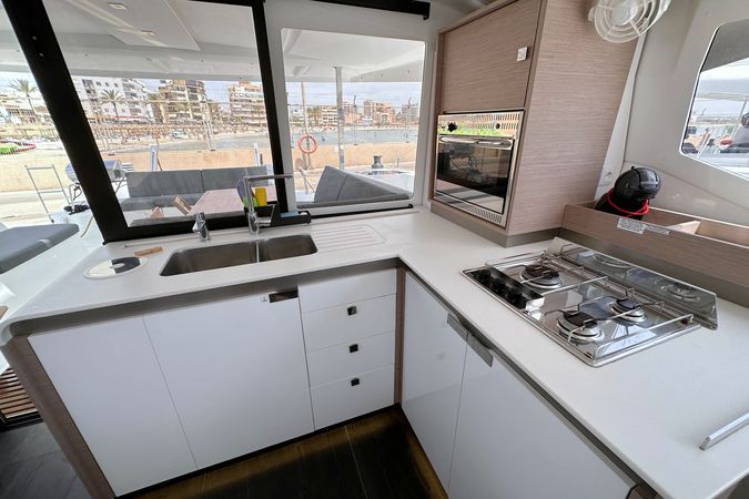 Fountaine Pajot Isla 40 | Laja