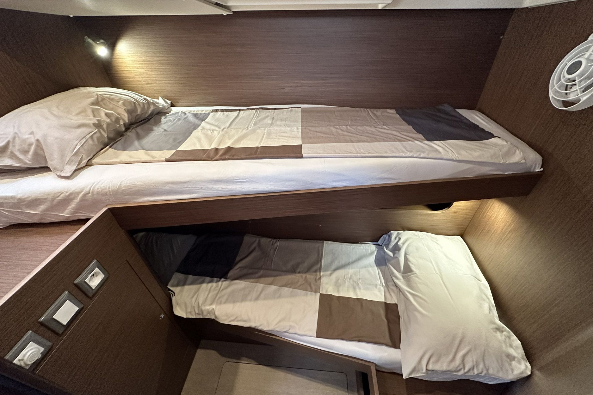 Beneteau Oceanis 51.1 | Flipper