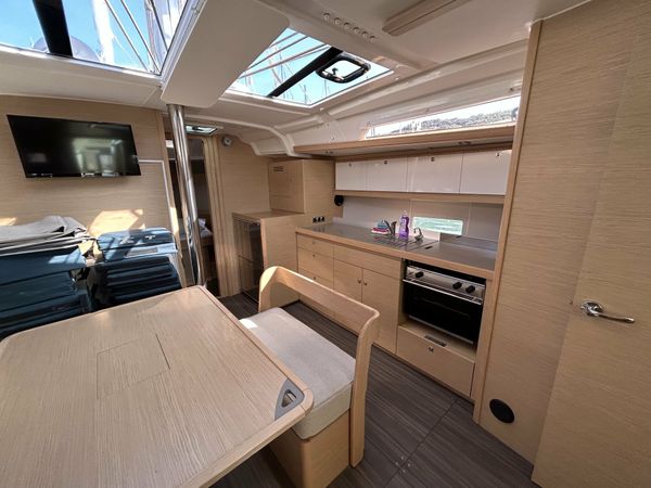 Dufour 430 | Whiskey
