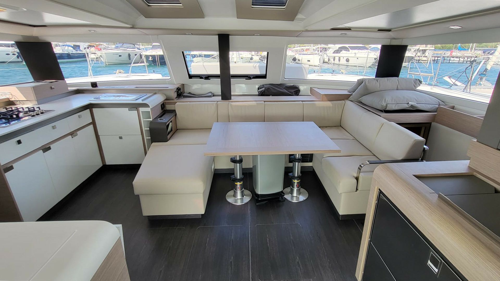Fountaine Pajot Elba 45 | Balu