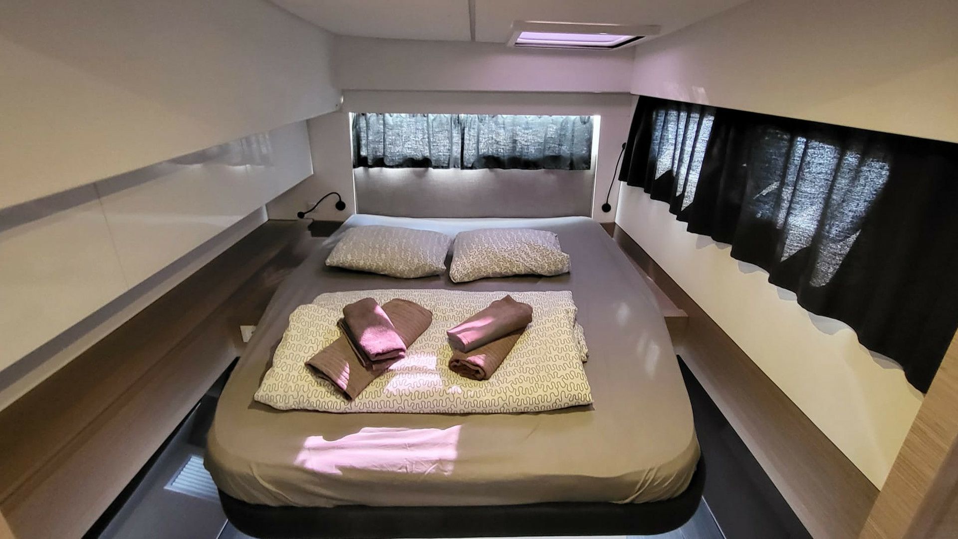 Fountaine Pajot Elba 45 | Balu