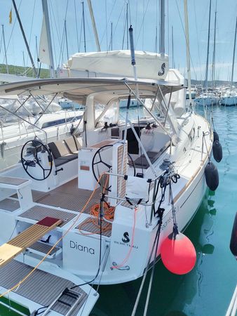 Beneteau Oceanis 38.1 | Diana