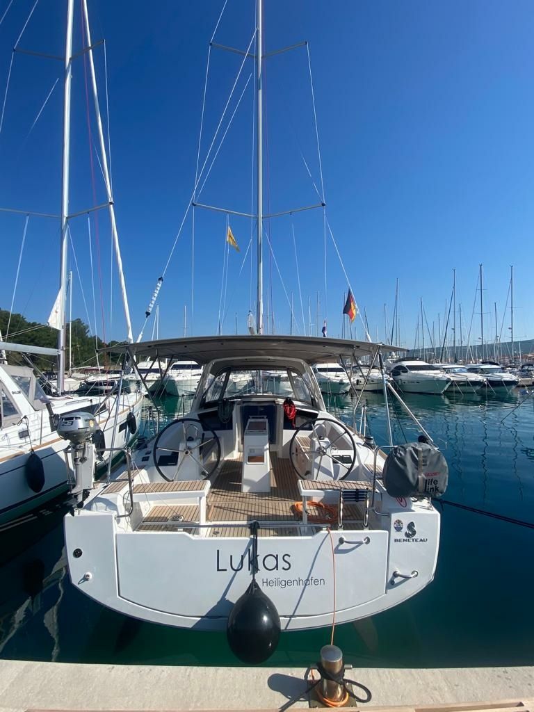 Beneteau Oceanis 38.1 | Lukas