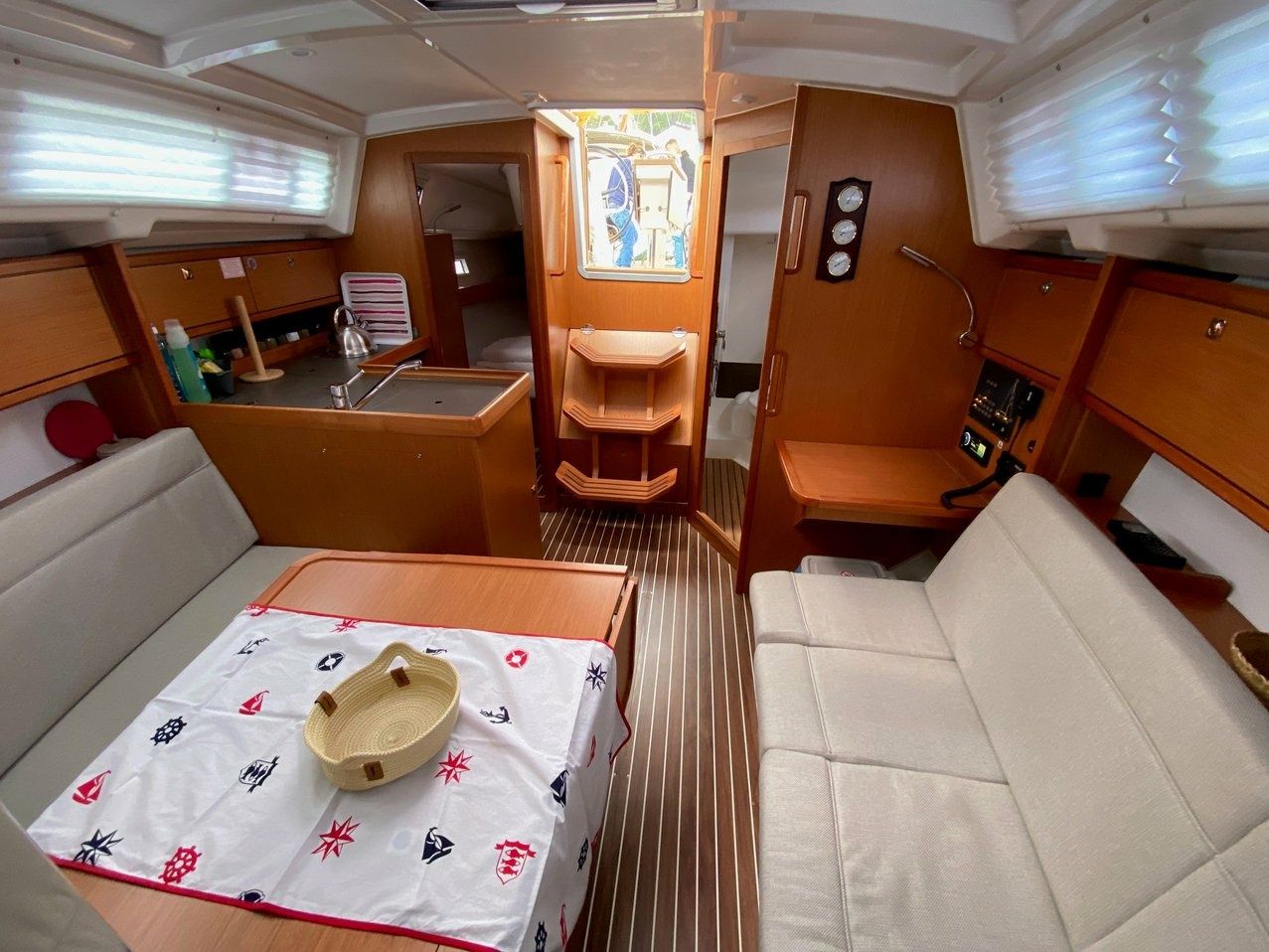 Bavaria Cruiser 34 | Luna 2