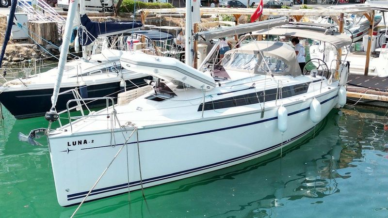 Bavaria Cruiser 34 | Luna 2