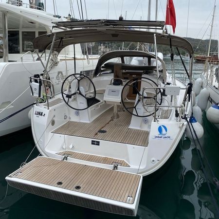 Bavaria Cruiser 34 | Luna 2