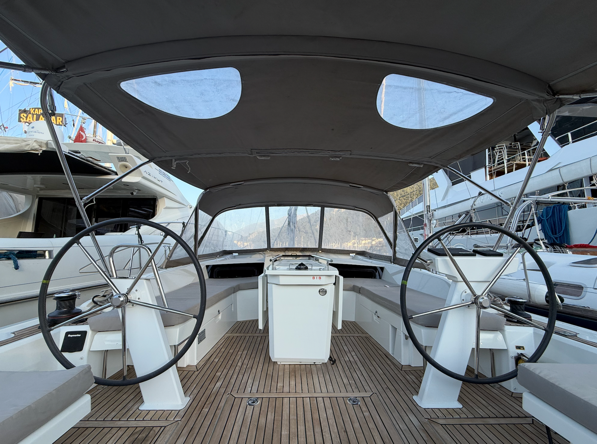 Beneteau Oceanis 46.1 | Athena 2