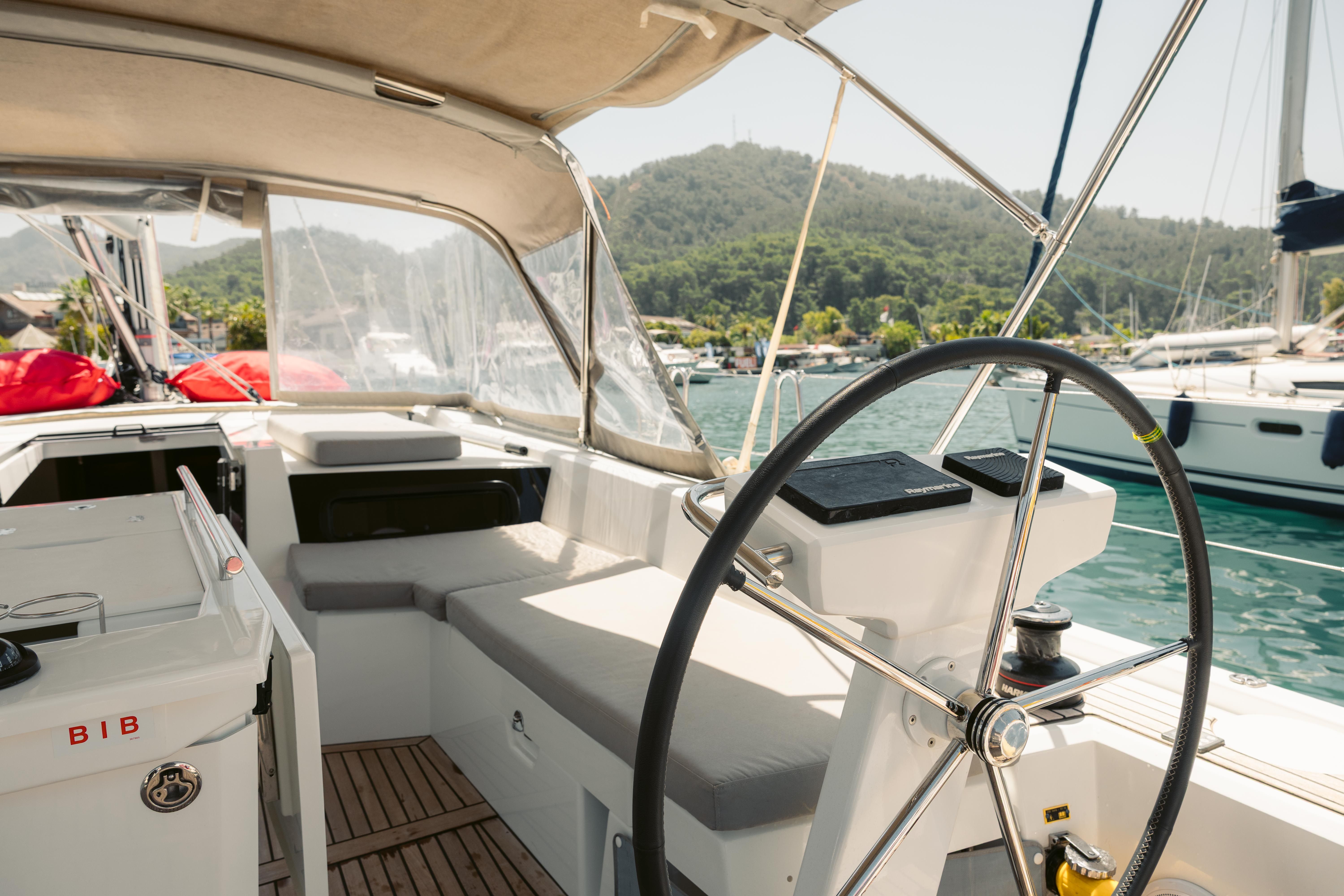 Beneteau Oceanis 46.1 | Athena 2
