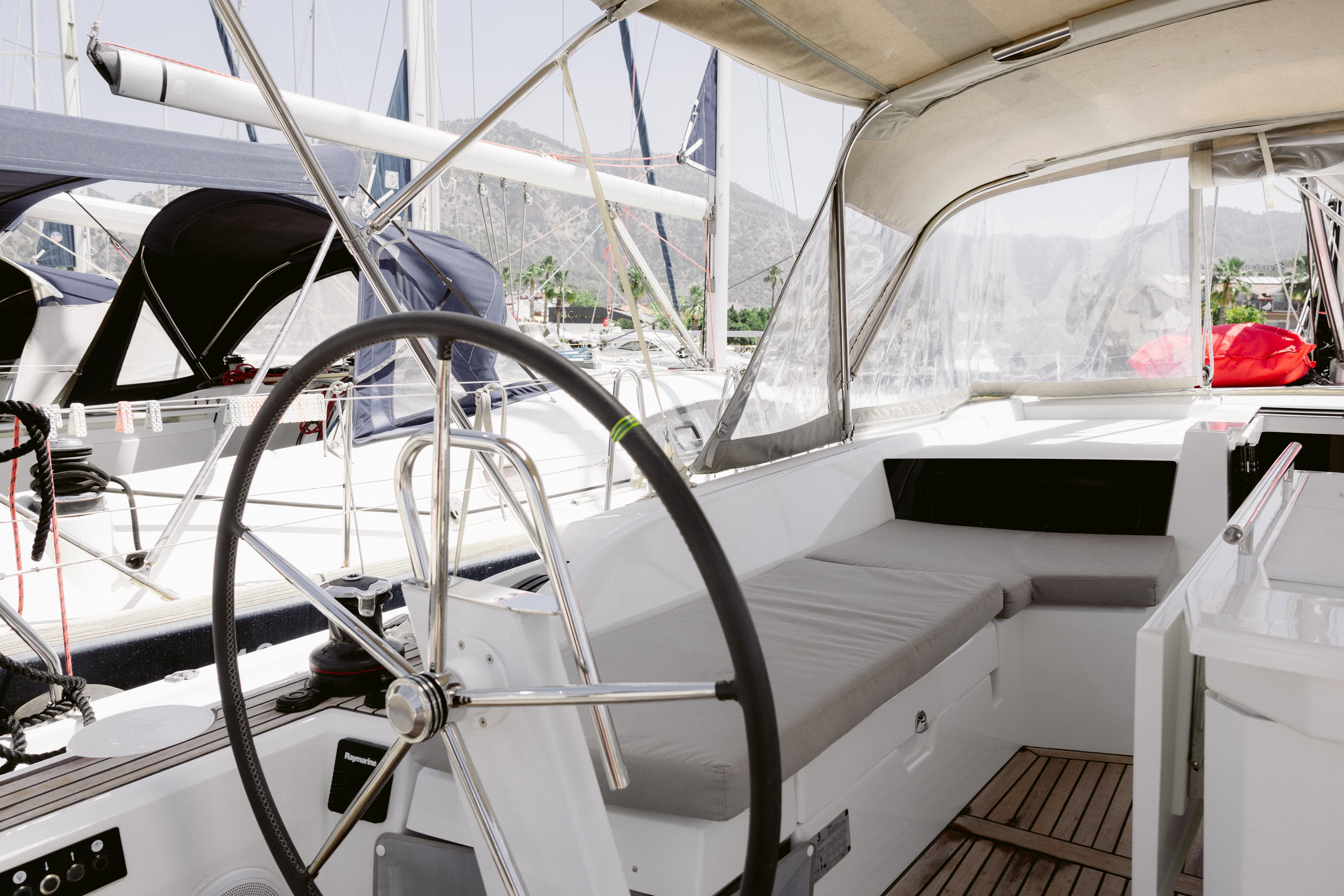Beneteau Oceanis 46.1 | Athena 2