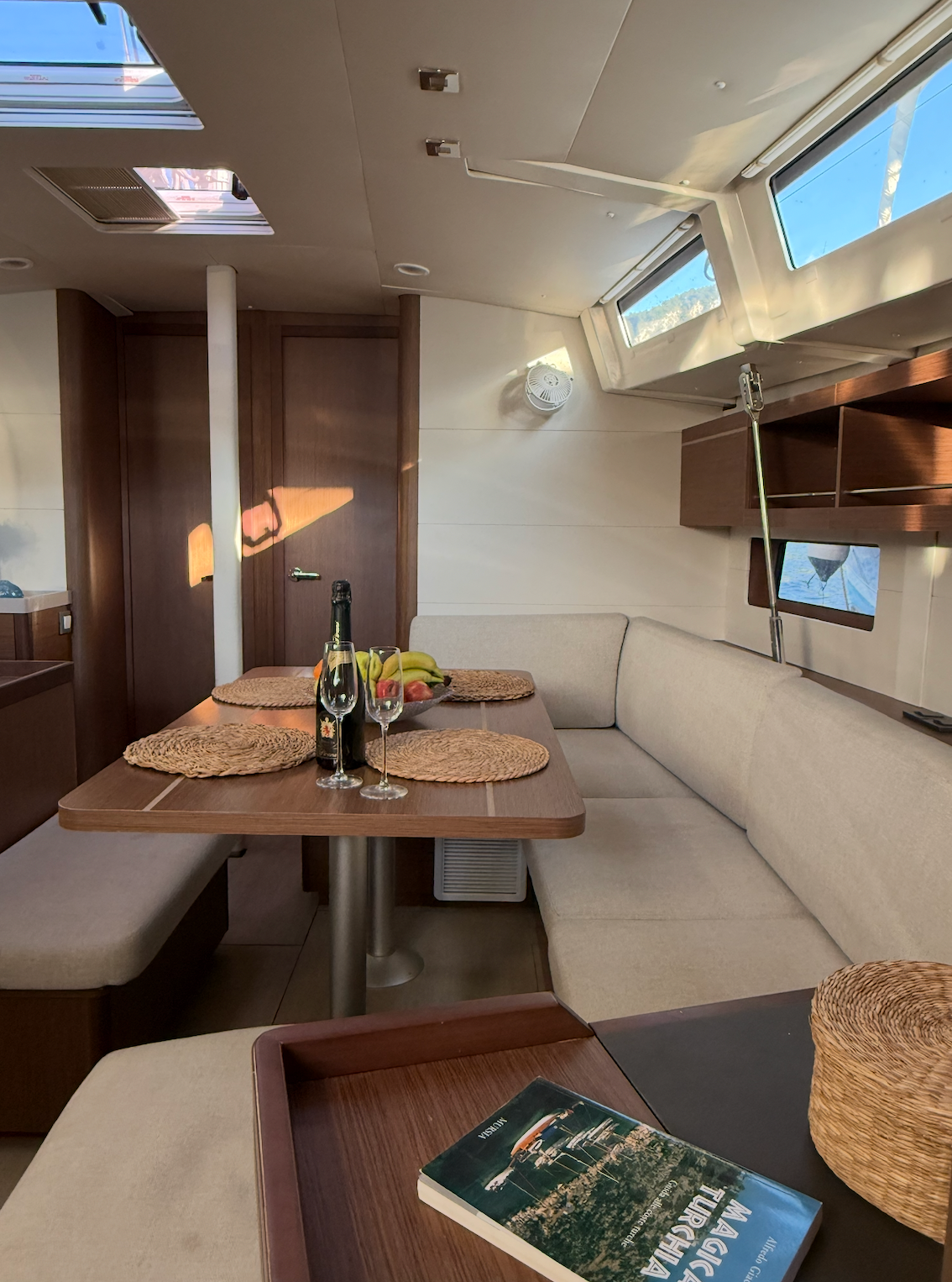 Beneteau Oceanis 46.1 | Athena 4