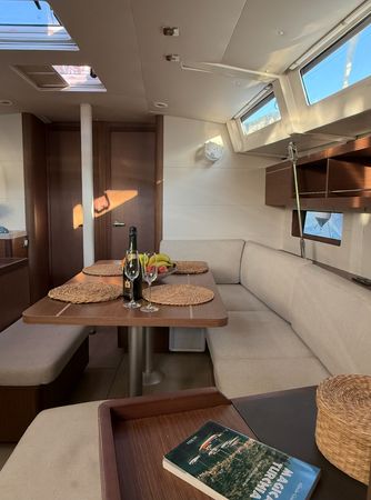 Beneteau Oceanis 46.1 | Athena 4