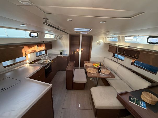 Beneteau Oceanis 46.1 | Athena 5
