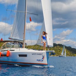 Jeanneau Sun Odyssey 440 | White Rabbit