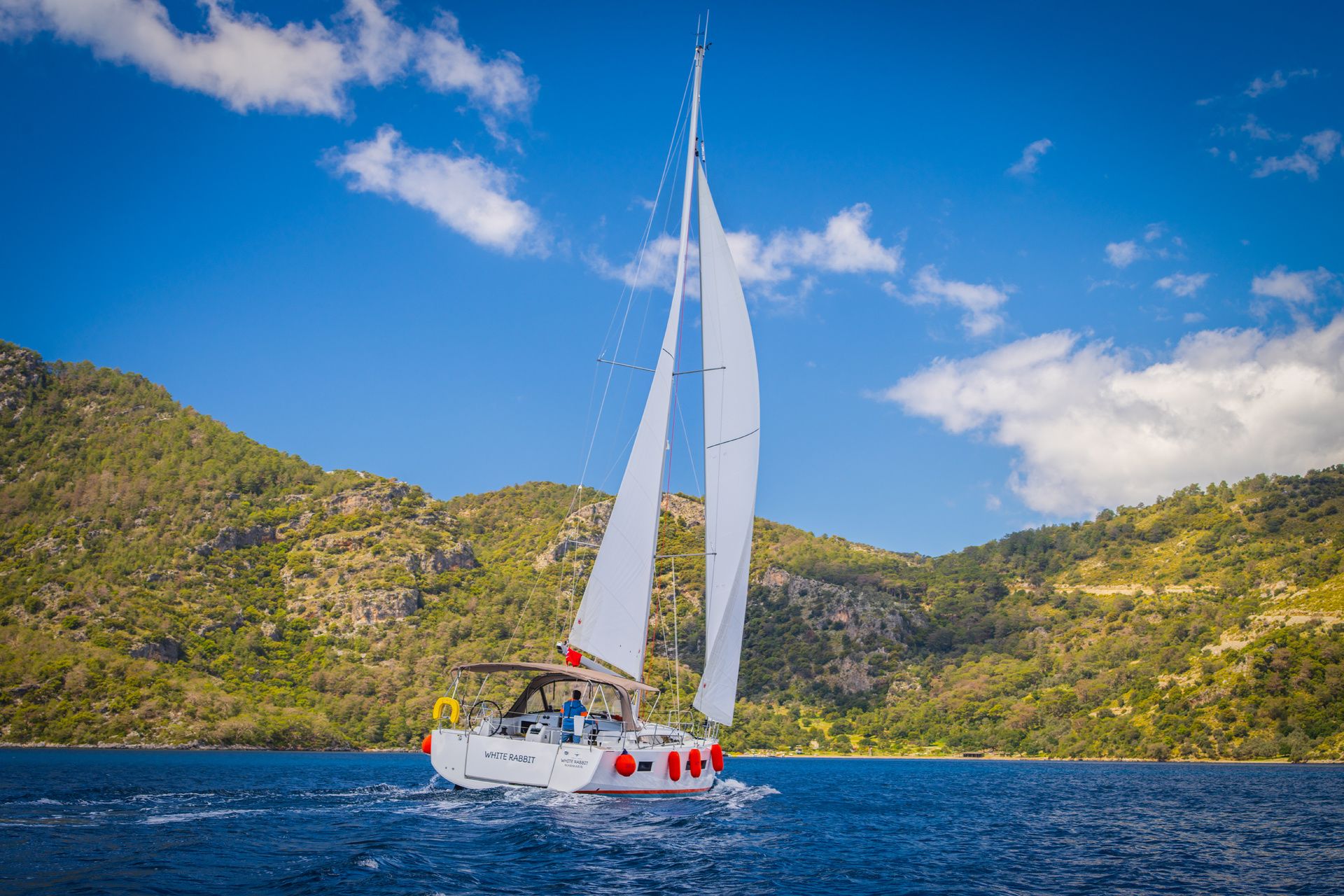 Jeanneau Sun Odyssey 440 | White Rabbit