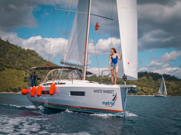 Jeanneau Sun Odyssey 440 | White Rabbit