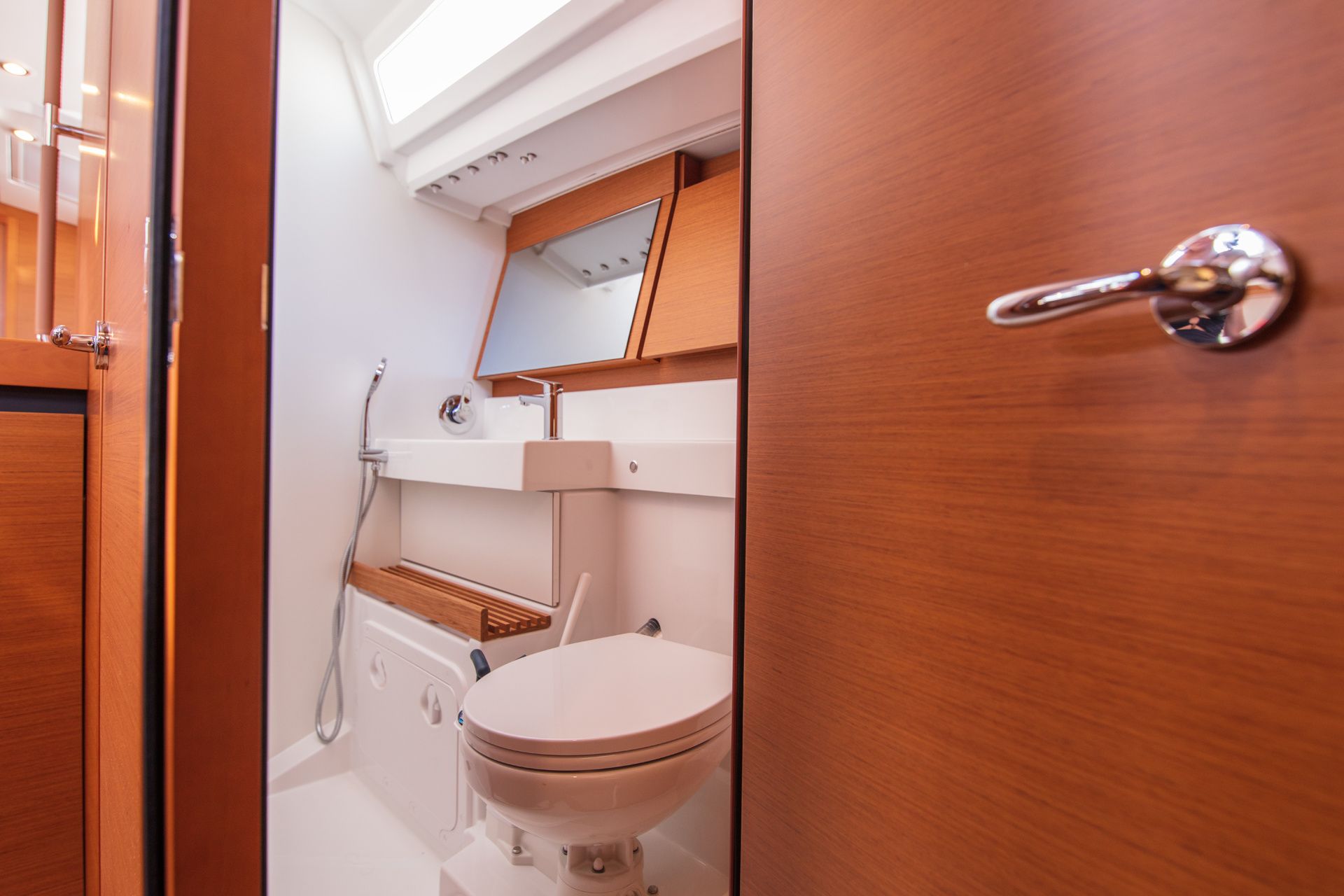 Jeanneau Sun Odyssey 440 | White Rabbit