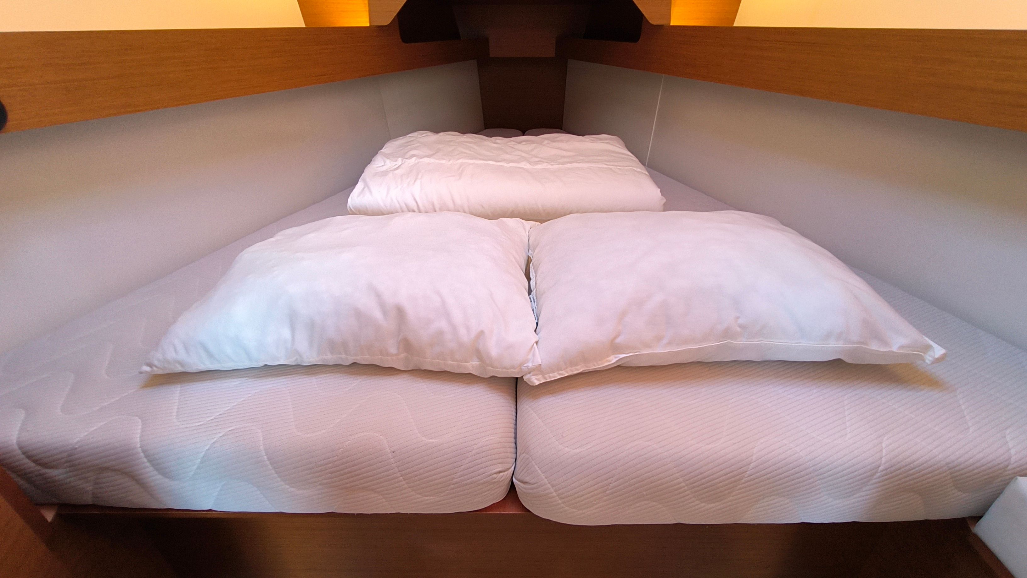 Jeanneau Sun Odyssey 349 | Ana