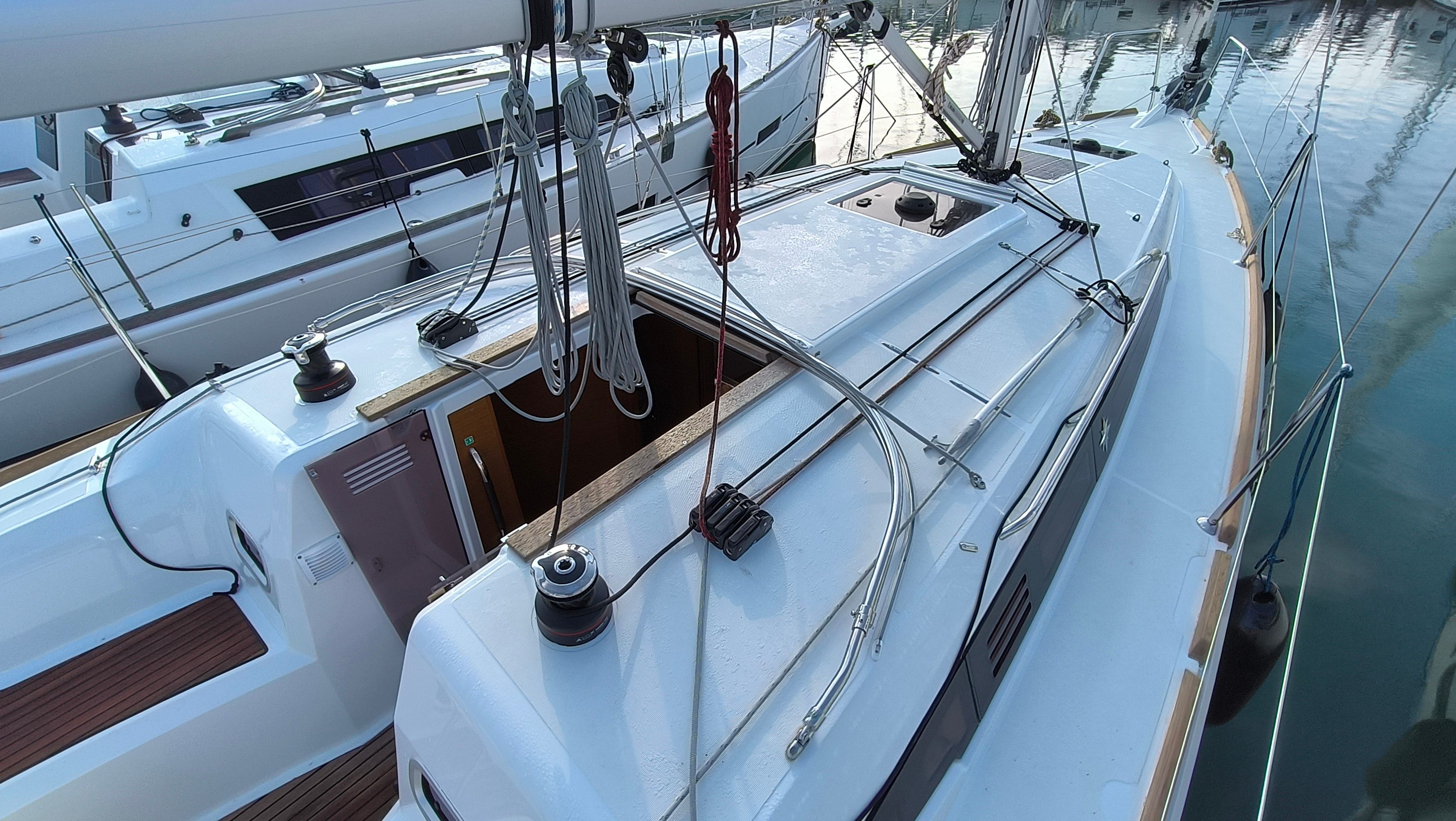 Jeanneau Sun Odyssey 349 | Ana