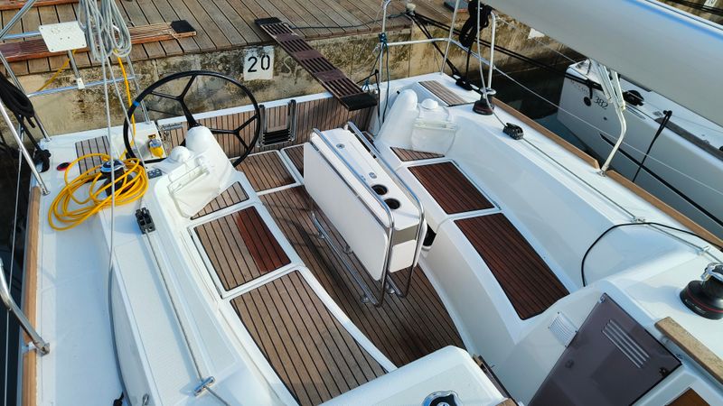 Jeanneau Sun Odyssey 349 | Ana
