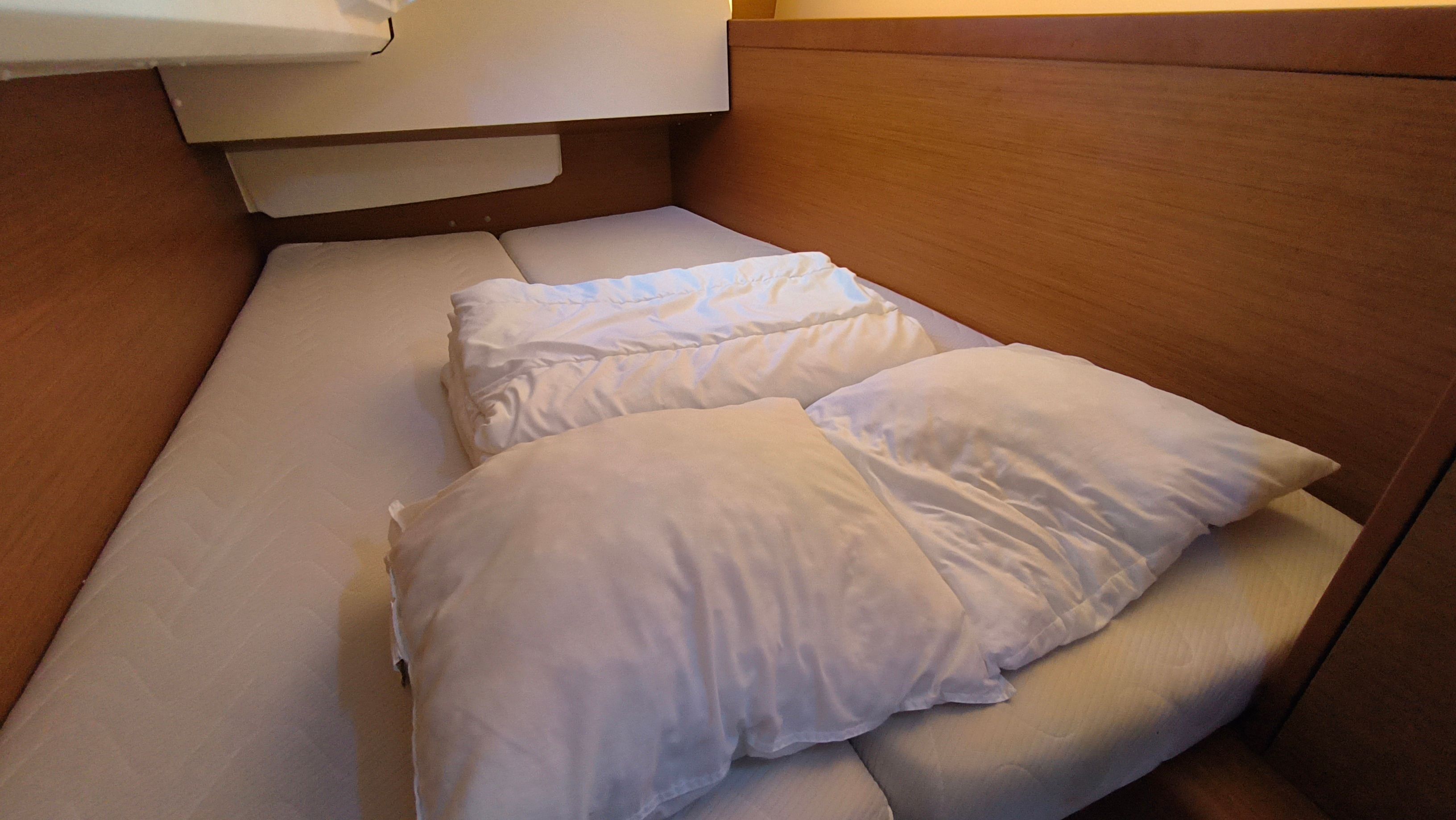 Jeanneau Sun Odyssey 349 | Ana